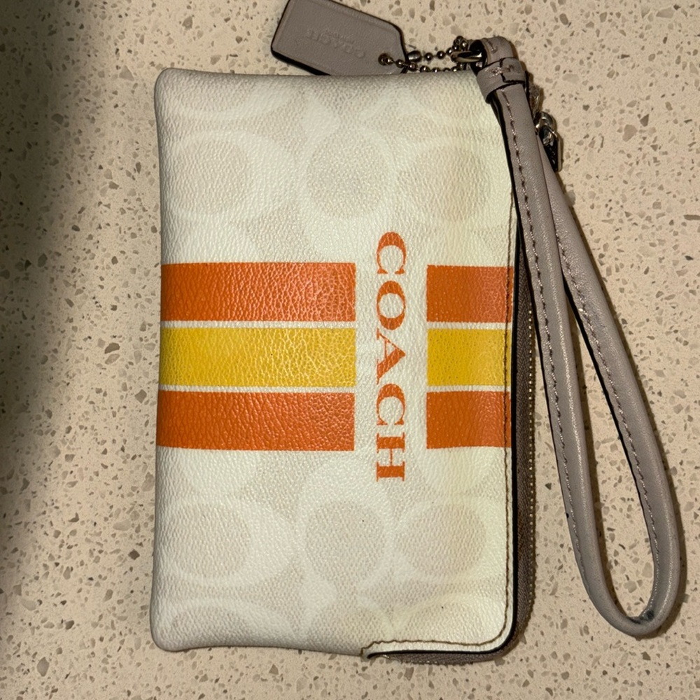 Coach wristlet! Brand new but no tags, never been used.
